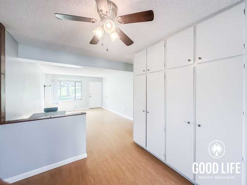8754 Wahl St - Photo 4 of 16