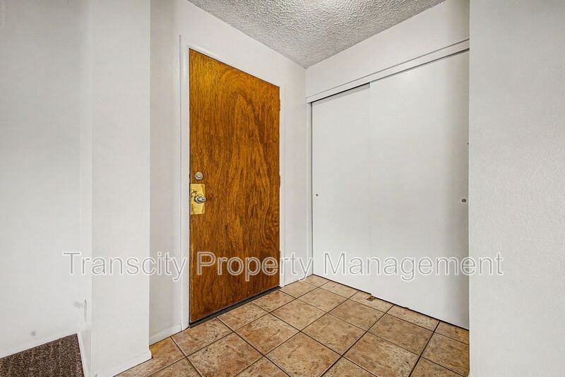 12224 N 26th Pl - Photo 4 of 22