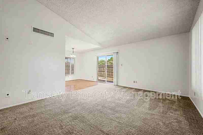 12224 N 26th Pl - Photo 6 of 22