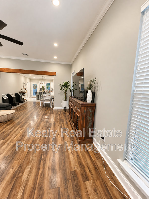 316 Adry Ln - Photo 5 of 17