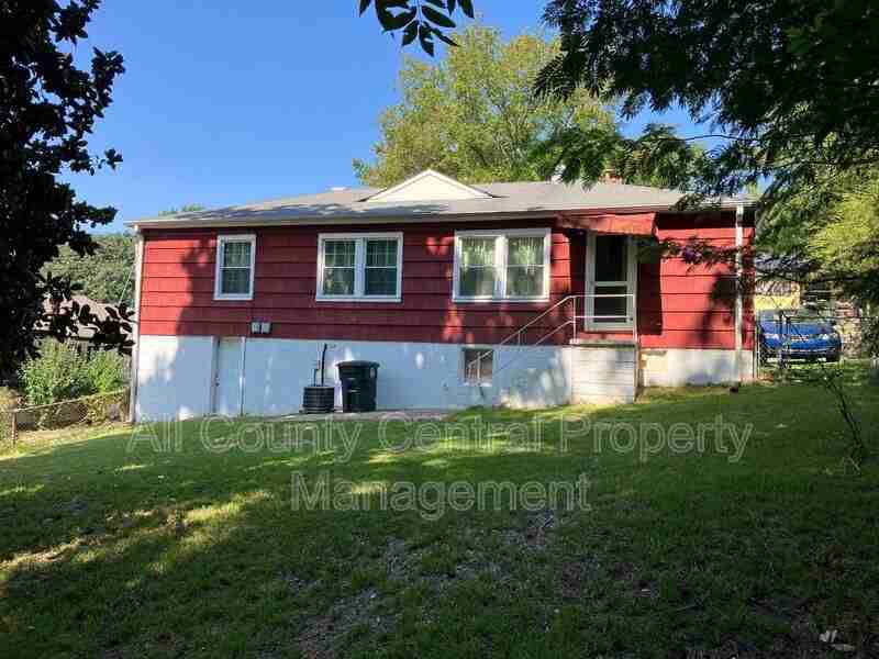 8433 8th Ave S - Photo 2 of 14