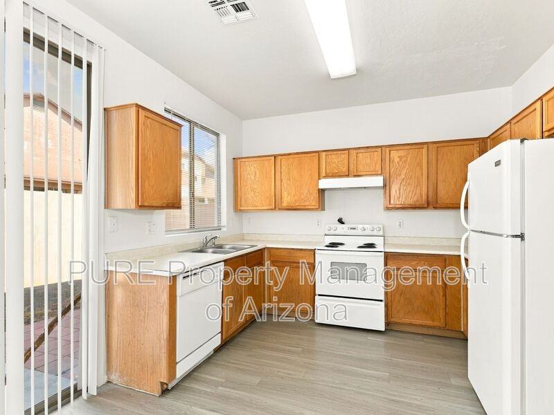 11380 W Mohave St - Photo 6 of 37