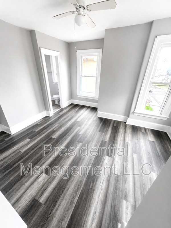 74 Holmes Ave #1L - Photo 4 of 11