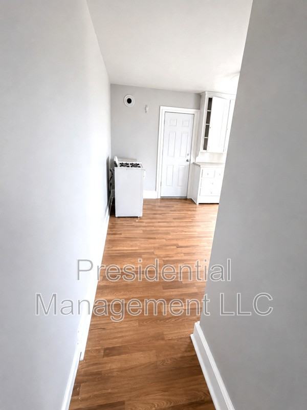 74 Holmes Ave #1L - Photo 5 of 11