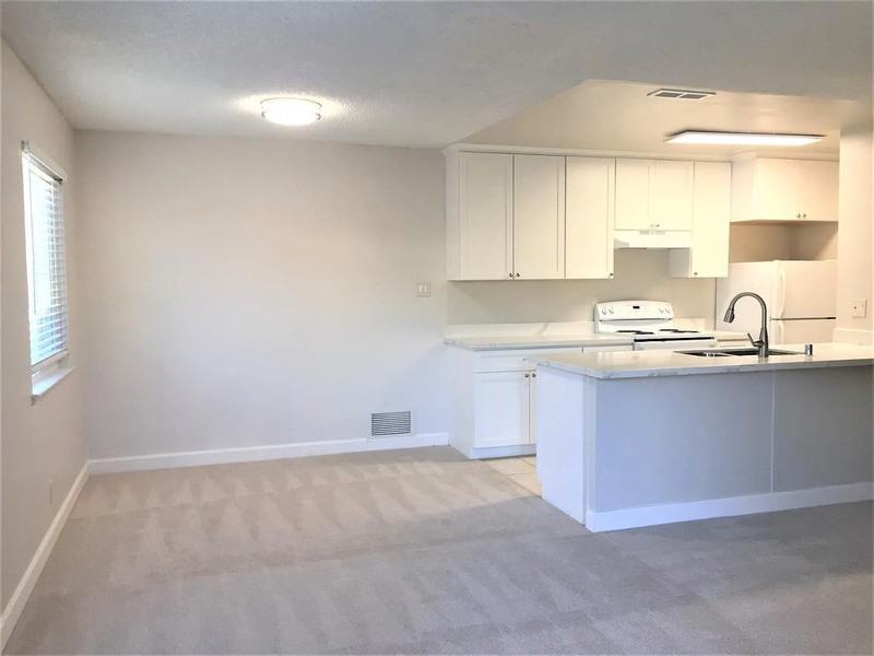 272 Tradewinds Ct #2 - Photo 4 of 15