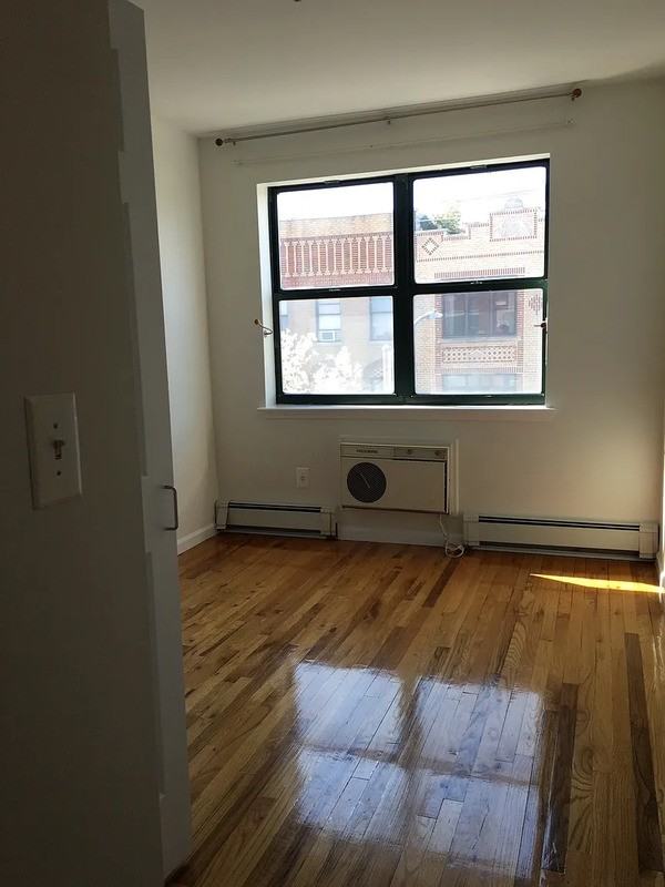 109 Union St #3A - Photo 6 of 14
