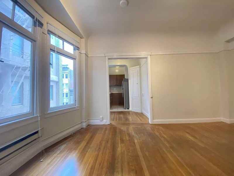 930 Sutter St #403 - Photo 4 of 7