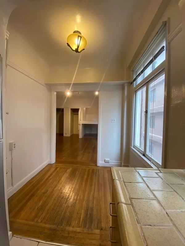 930 Sutter St #403 - Photo 6 of 7