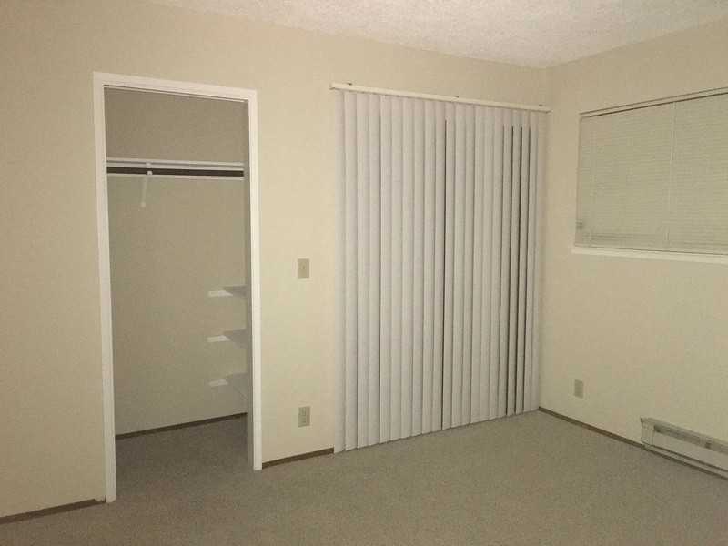 1055 N Capitol Ave #9 - Photo 2 of 9