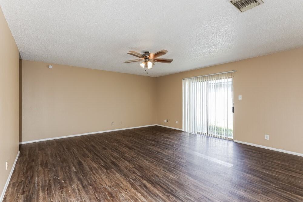 2949 Moss Plain Dr - Photo 3 of 25