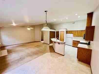 Puyallup Duplexes - Photo 3 of 19