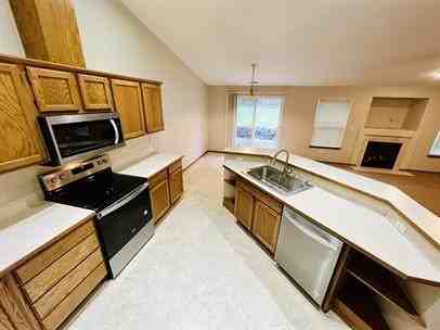 Puyallup Duplexes - Photo 5 of 19