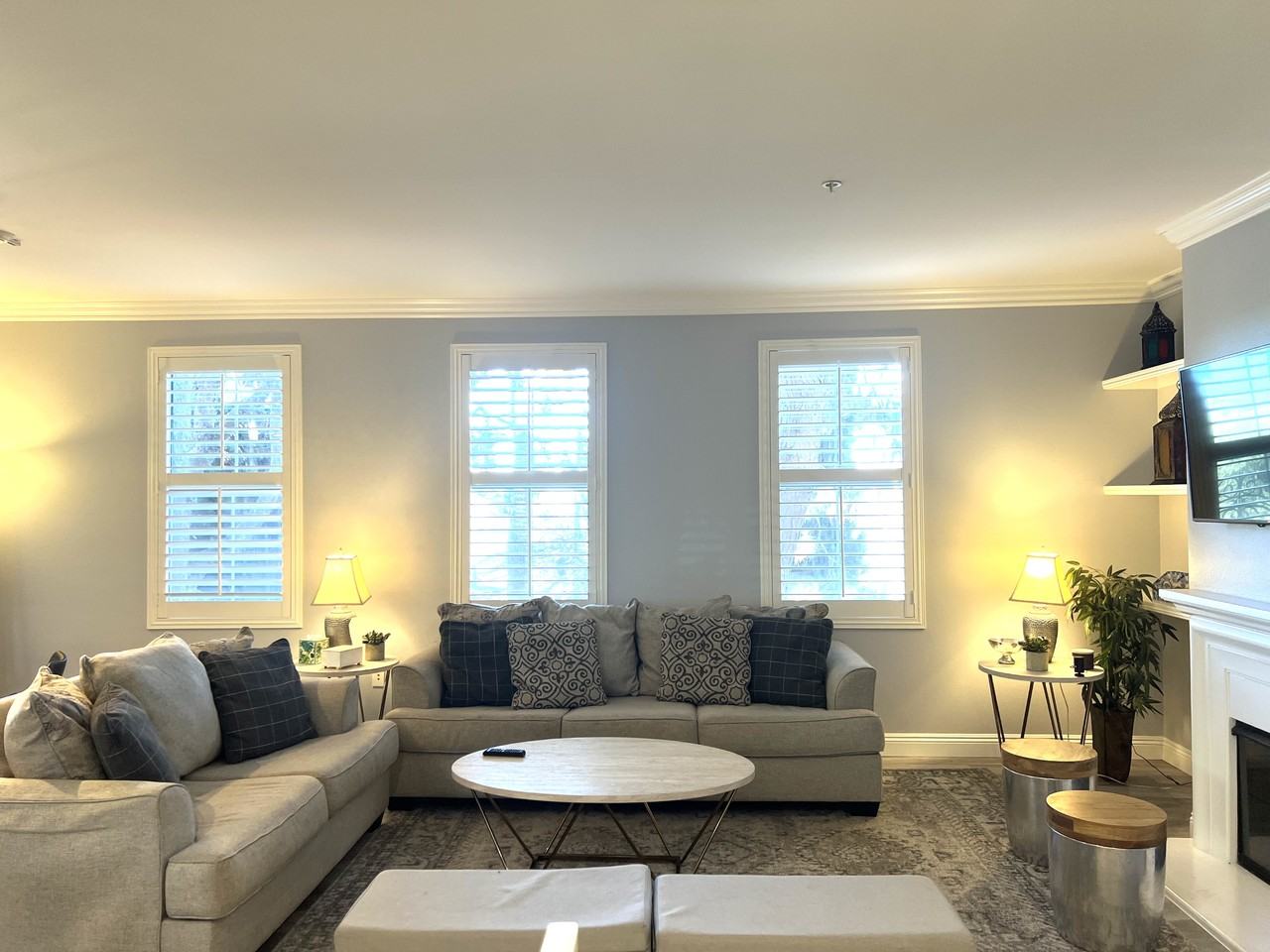 2266 Watermarke Pl - Photo 2 of 30