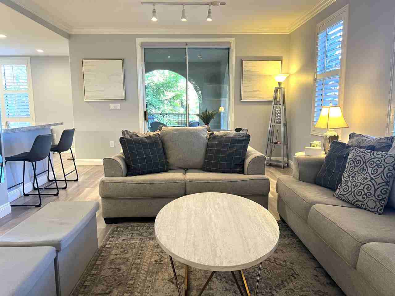 2266 Watermarke Pl - Photo 3 of 30
