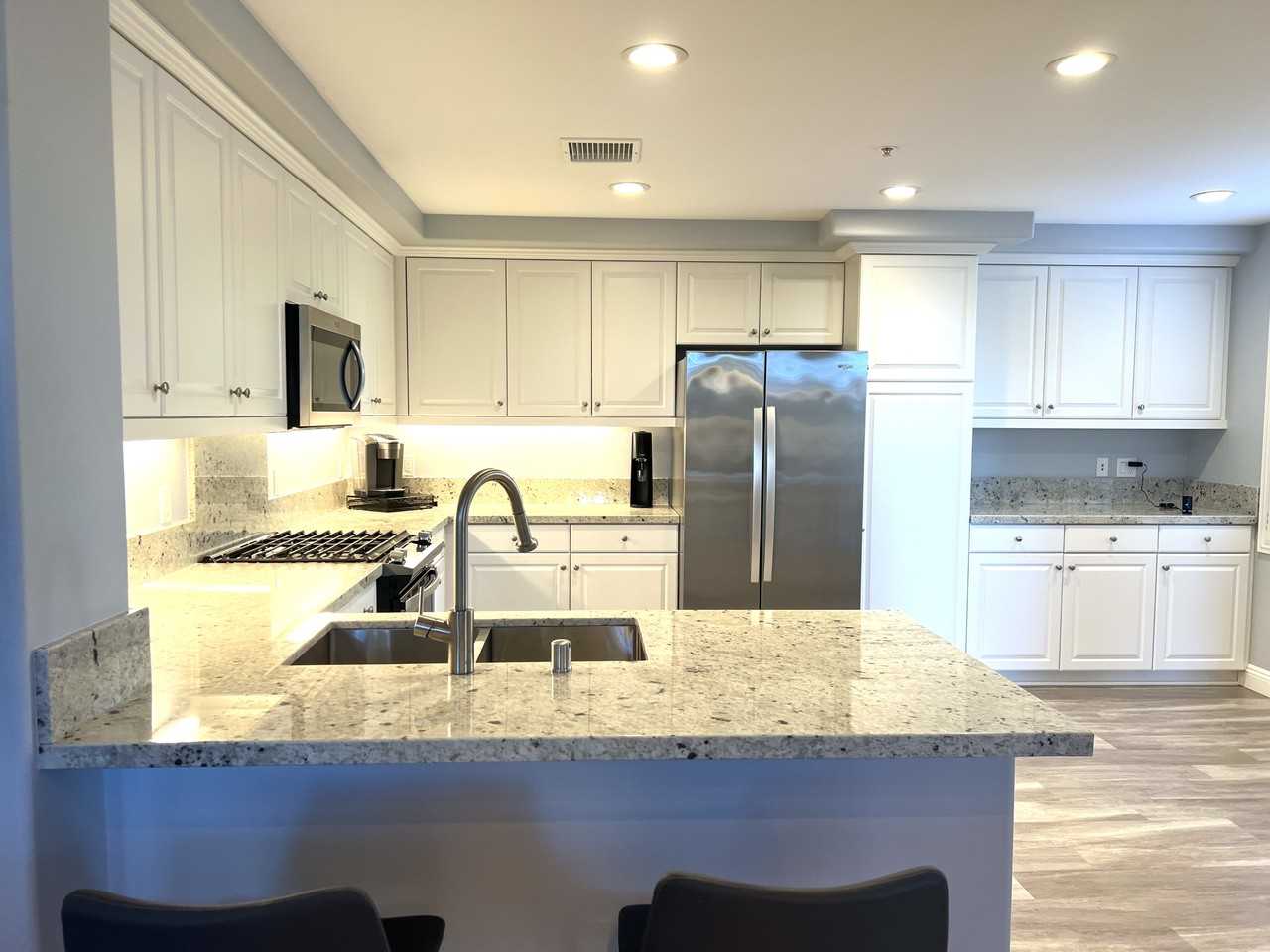 2266 Watermarke Pl - Photo 5 of 30