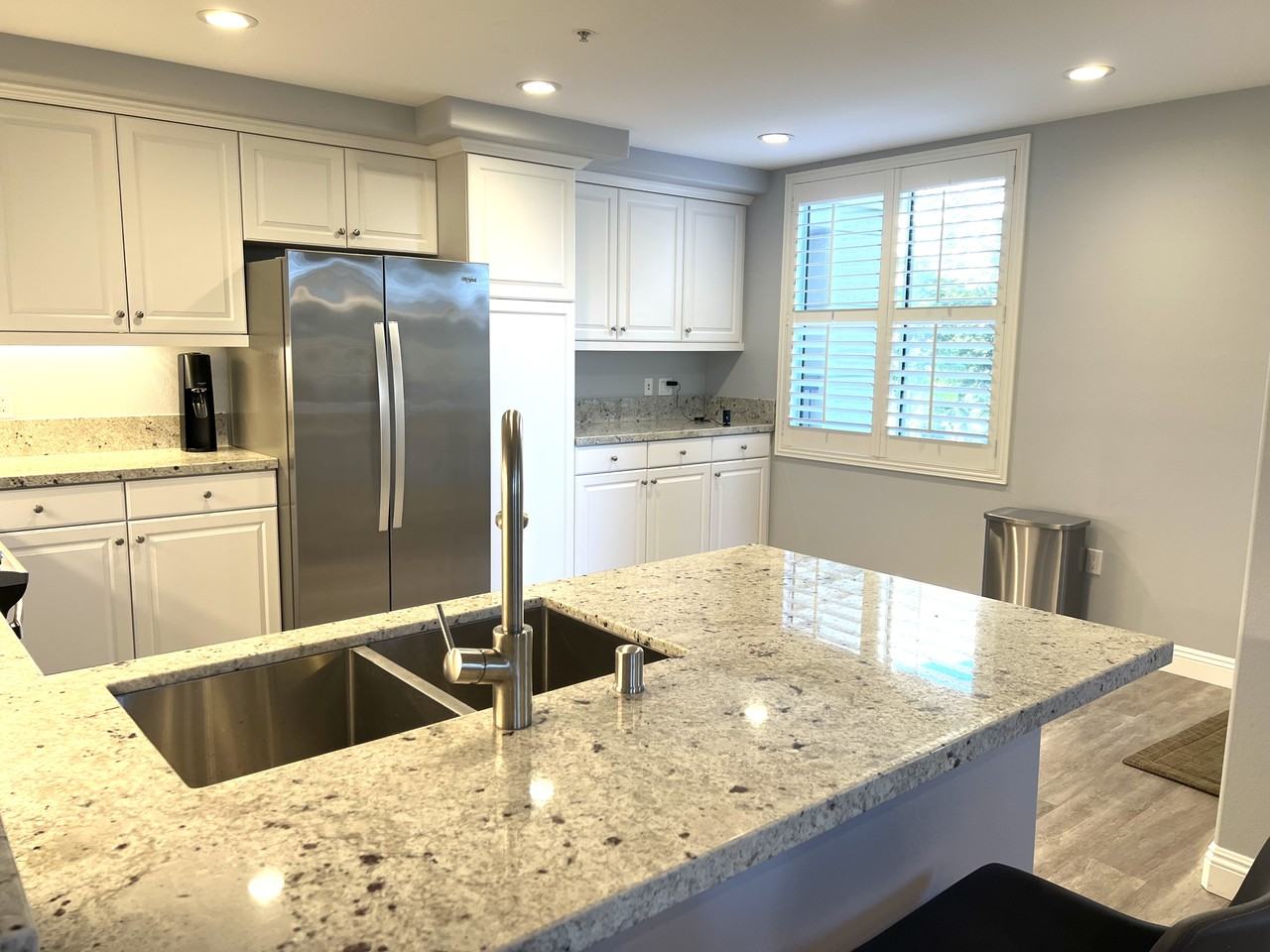 2266 Watermarke Pl - Photo 6 of 30