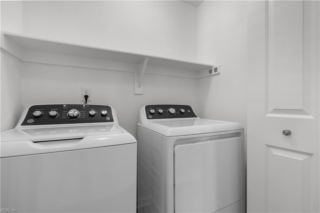 858 Point Way - Photo 7 of 21