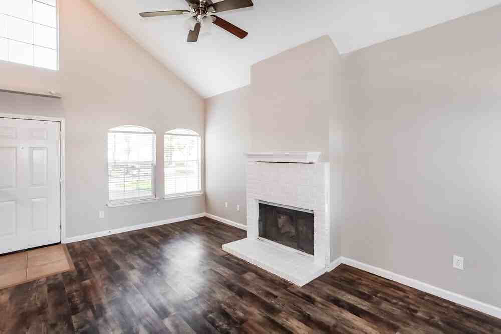 5904 Stone Meadow Ln - Photo 4 of 17