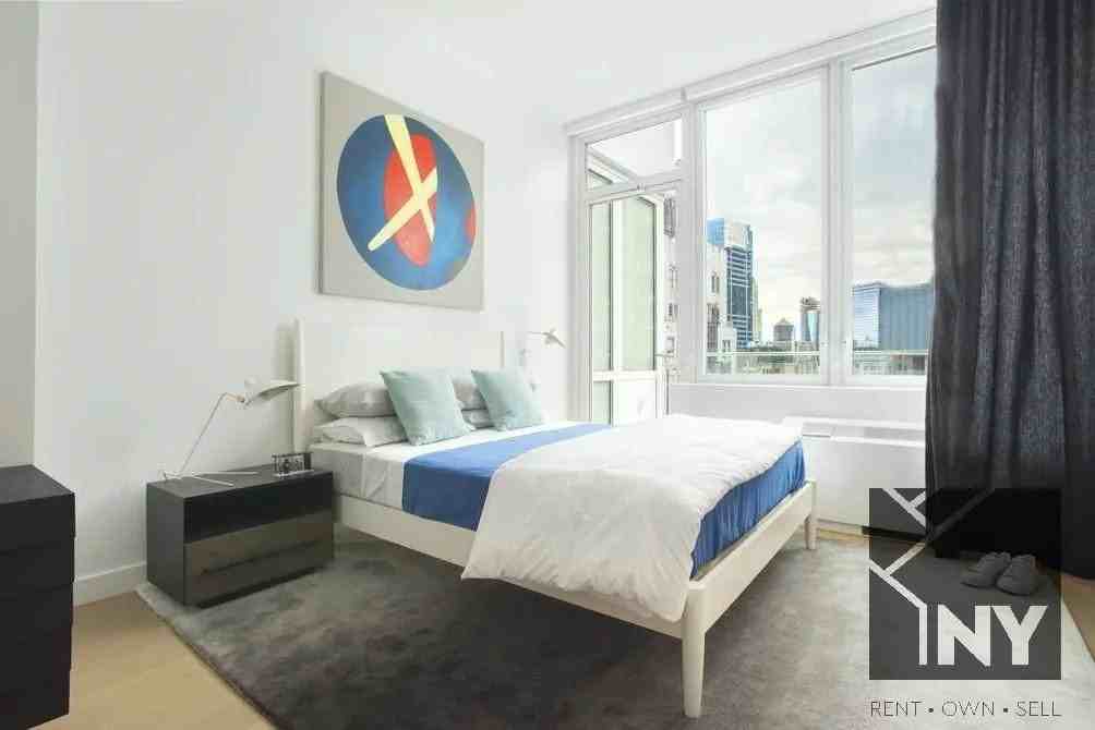 Broad St #1418 - Photo 2 of 9