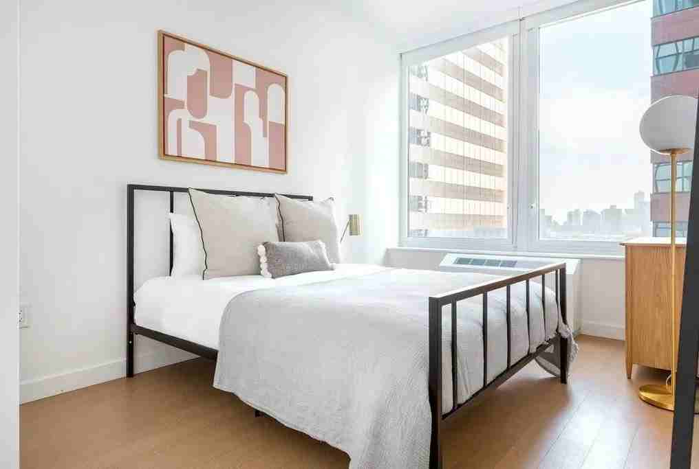 Broad St #1418 - Photo 3 of 9