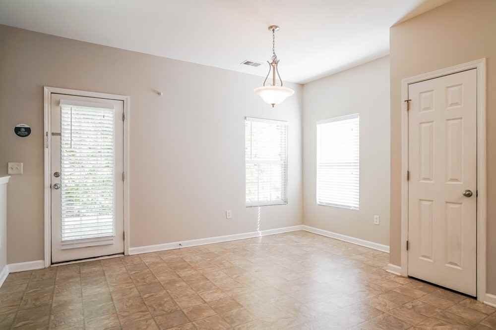 706 Calavaras Ln - Photo 7 of 17