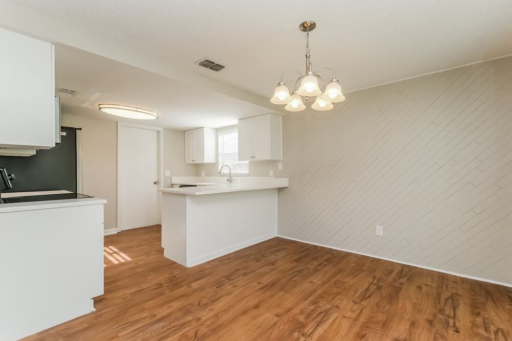 6403 Reef Cir - Photo 5 of 16