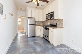 290 Harman St #2LR - Photo 1 of 1