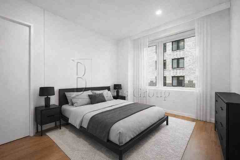 Pearl St #1209 - Photo 4 of 6