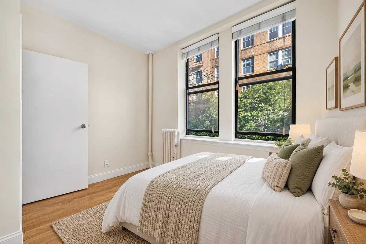 2 Bank St #8 - Photo 4 of 8