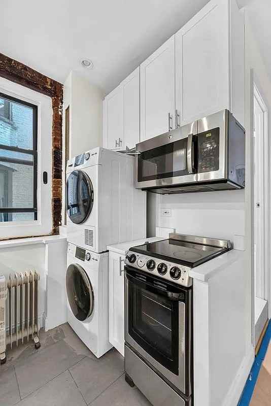 2 Bank St #8 - Photo 6 of 8