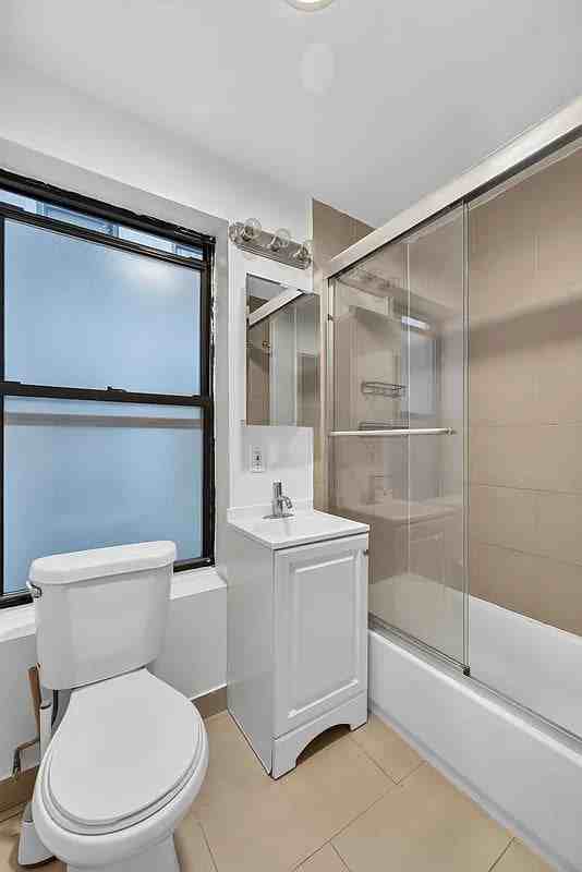 2 Bank St #8 - Photo 7 of 8