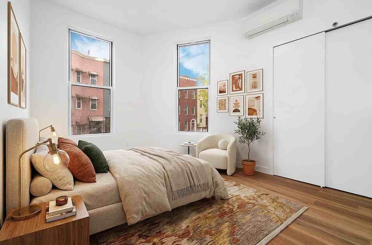 130 Cornelia St #2 - Photo 2 of 6