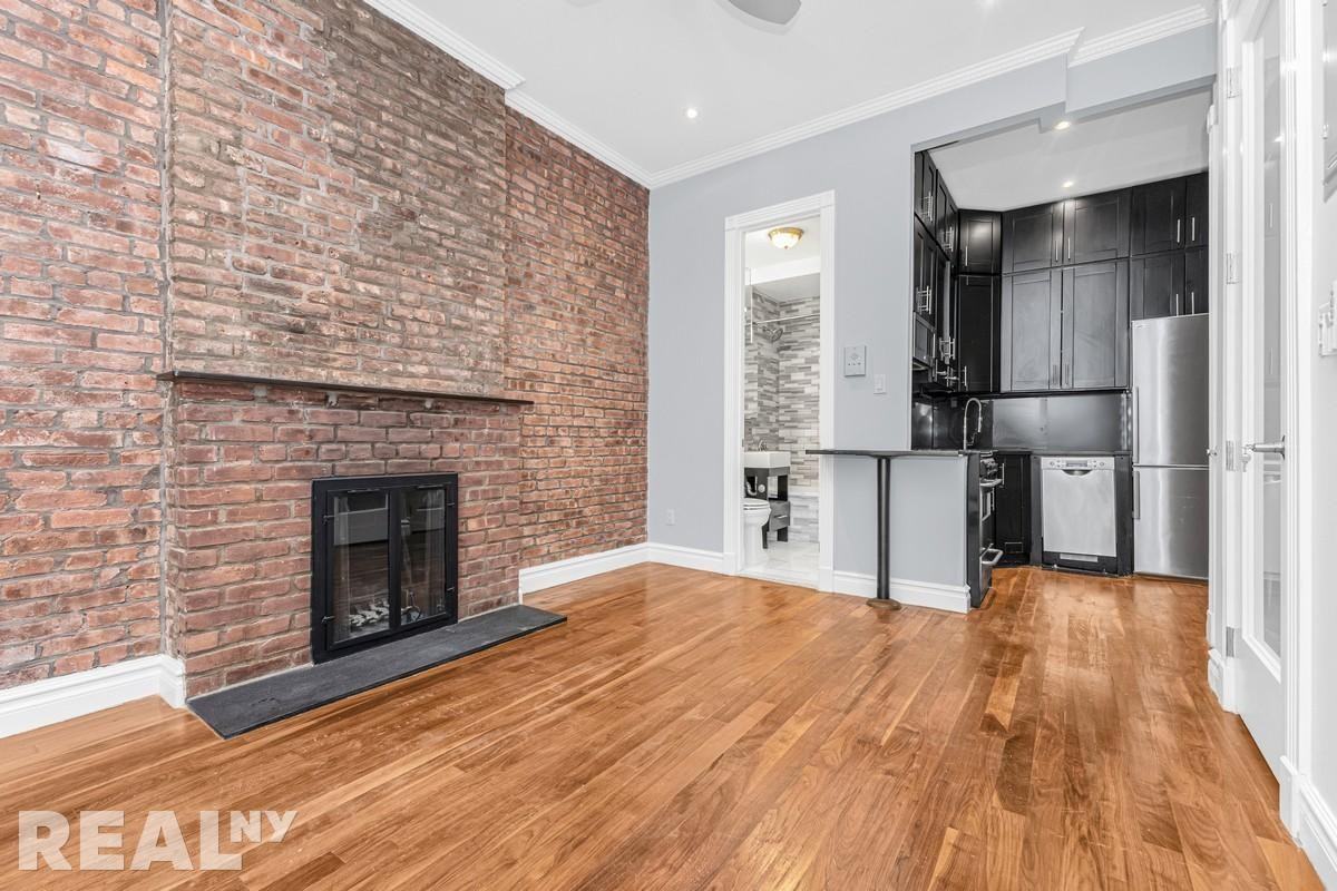 Hudson St #2 - Photo 2 of 4