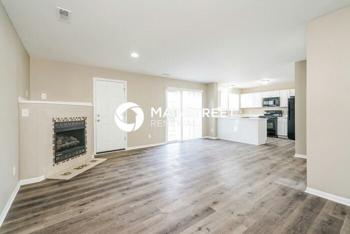 4396 Alameda Dr - Photo 3 of 18