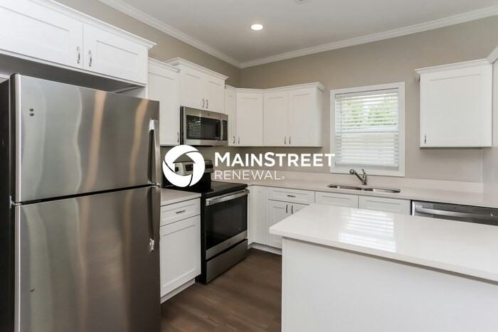 2101 Union St S - Photo 4 of 16