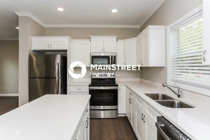 2101 Union St S - Photo 5 of 16
