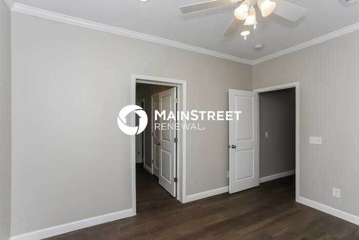 2101 Union St S - Photo 7 of 16