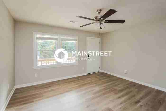 10179 Waterford Rd Ne - Photo 4 of 17