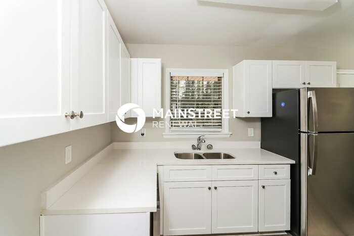2630 Bryant Dr - Photo 7 of 18