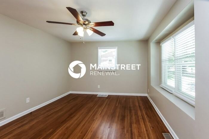 5320 Southampton Rd - Photo 4 of 16