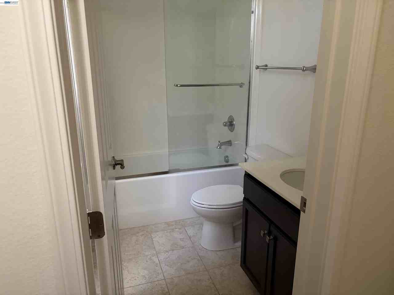 575 W Strauss Dr - Photo 4 of 5