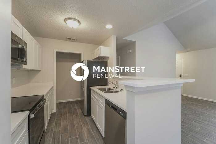 430 Cedarcroft Dr - Photo 6 of 16