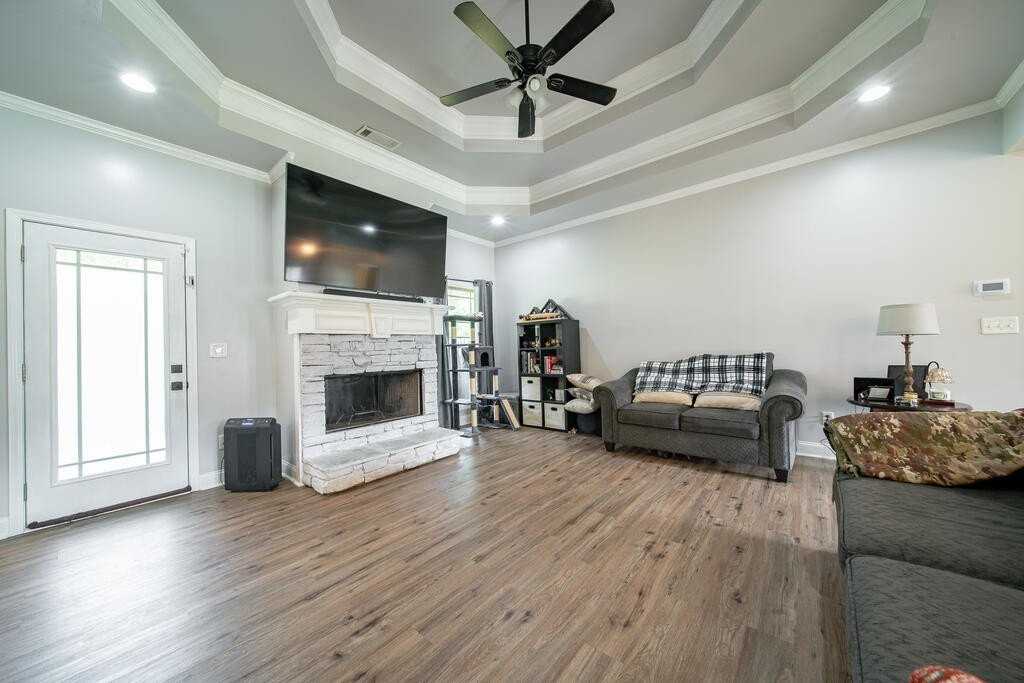 128 Lee Road 2180 - Photo 4 of 32