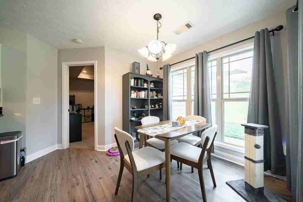 128 Lee Road 2180 - Photo 7 of 32