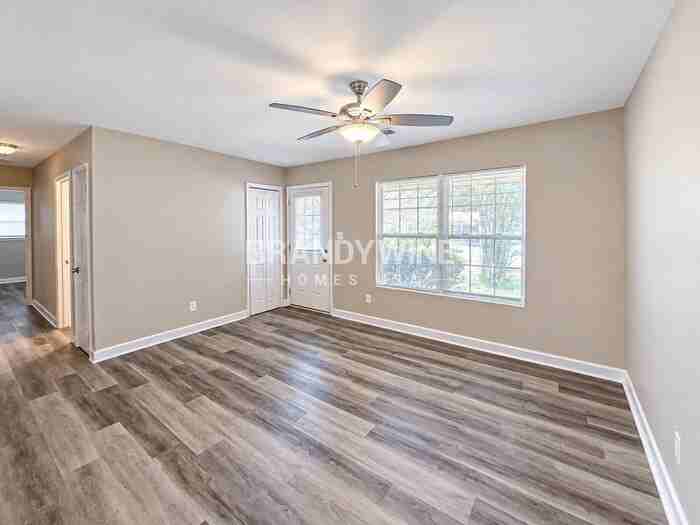 8104 Attleboro Dr - Photo 5 of 22