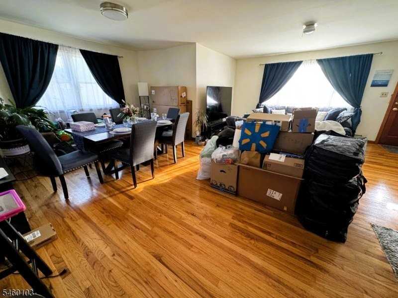 710 W Camplain Rd #4 - Photo 2 of 9