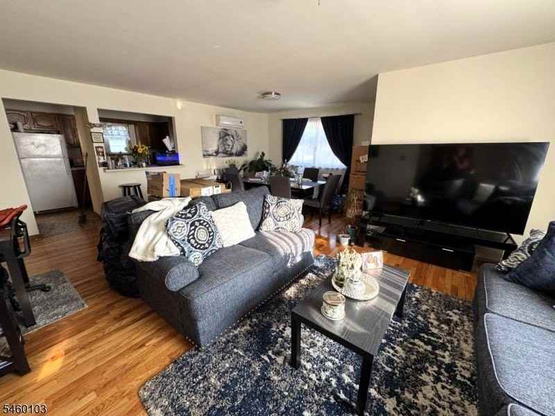 710 W Camplain Rd #4 - Photo 3 of 9