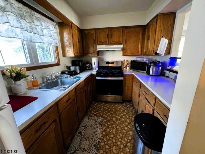 710 W Camplain Rd #4 - Photo 4 of 9