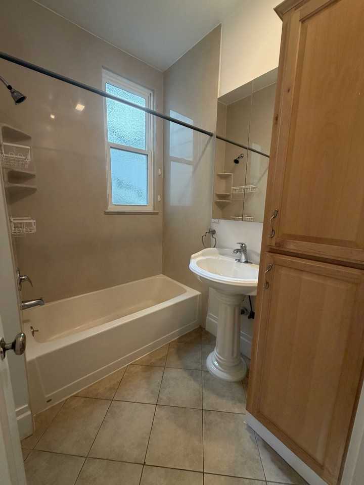 1364 Broadway - Photo 5 of 11