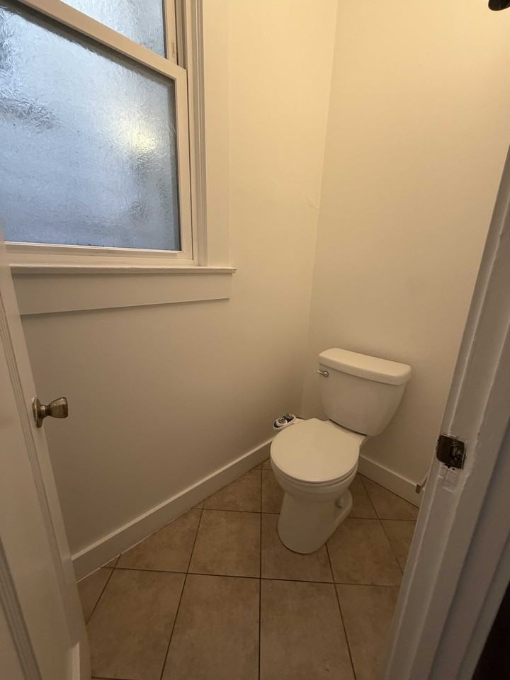 1364 Broadway - Photo 7 of 11